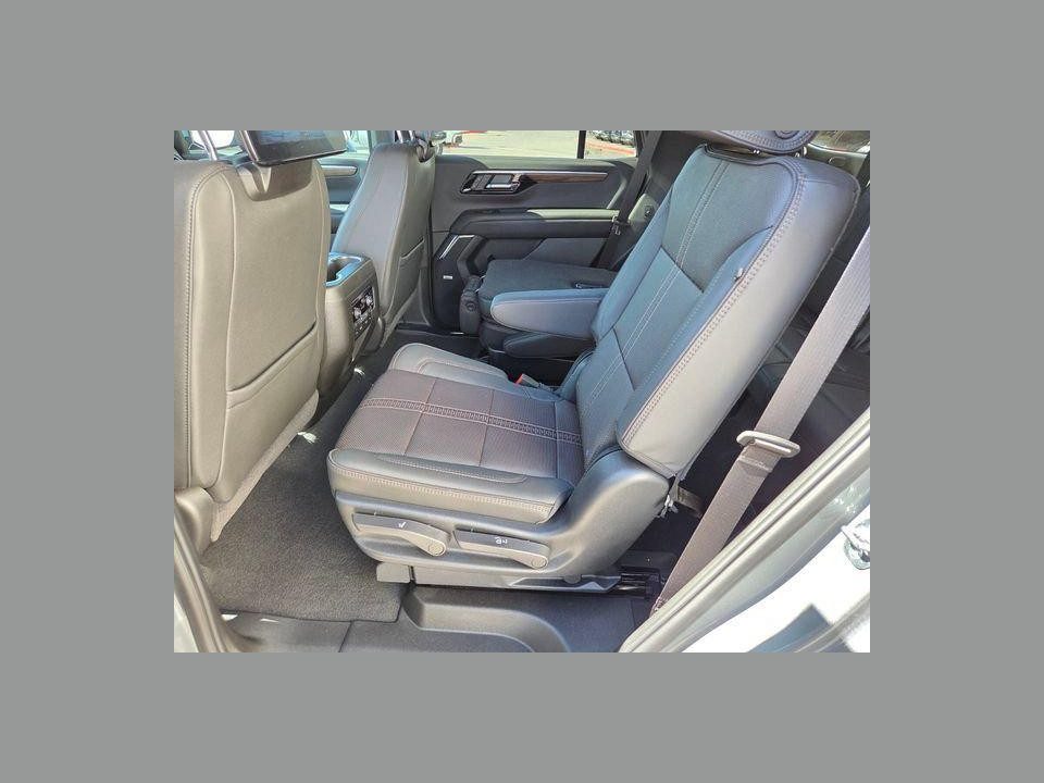 2025 Chevrolet Tahoe 4WD High Country