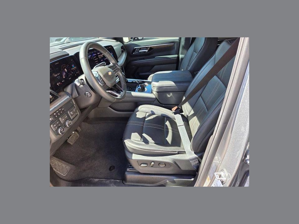 2025 Chevrolet Tahoe 4WD High Country