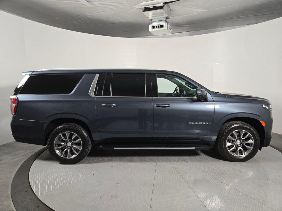 2021 Chevrolet Suburban 2WD LT