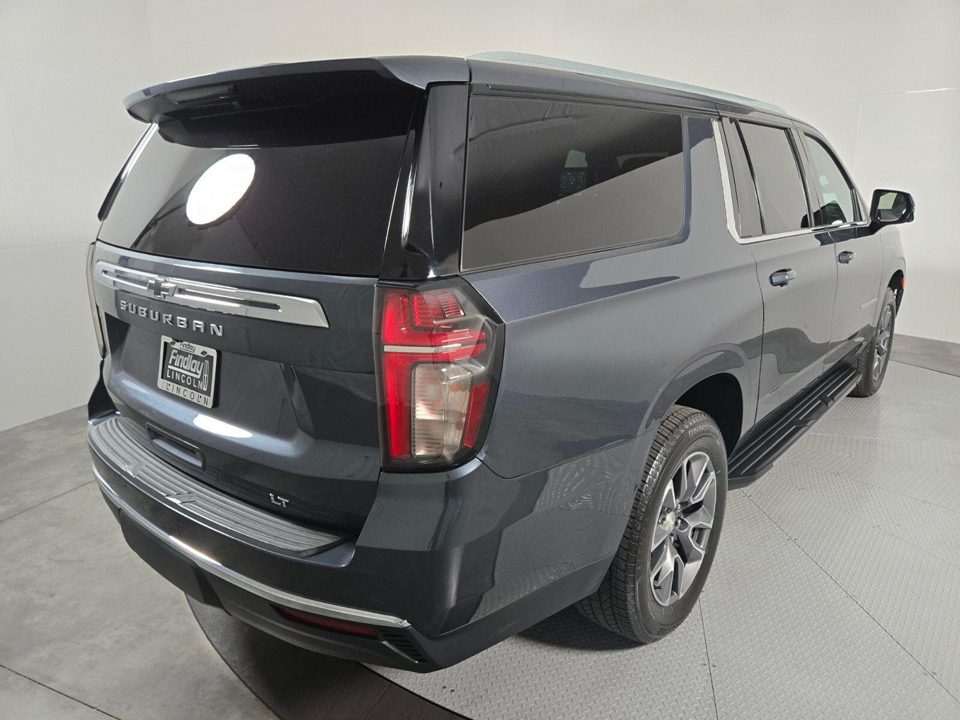 2021 Chevrolet Suburban 2WD LT