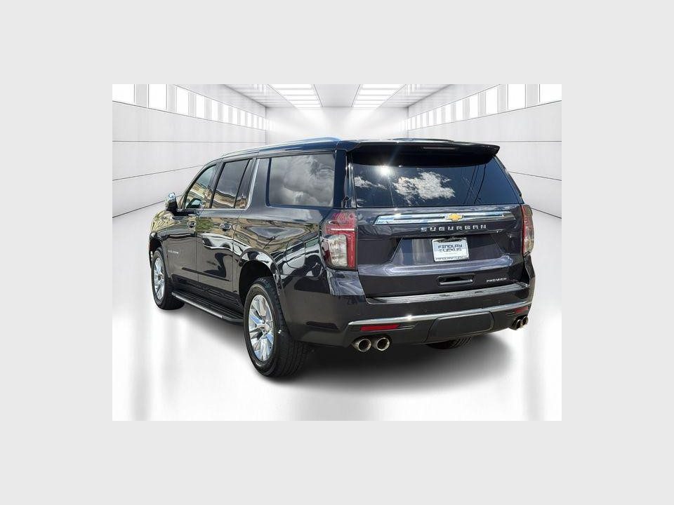 2022 Chevrolet Suburban 2WD Premier
