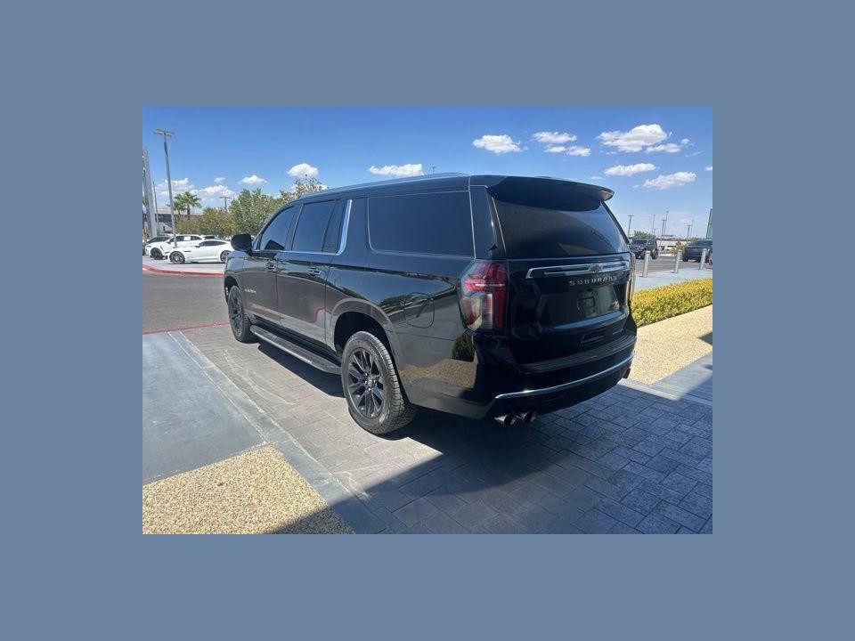 2023 Chevrolet Suburban 4WD Premier