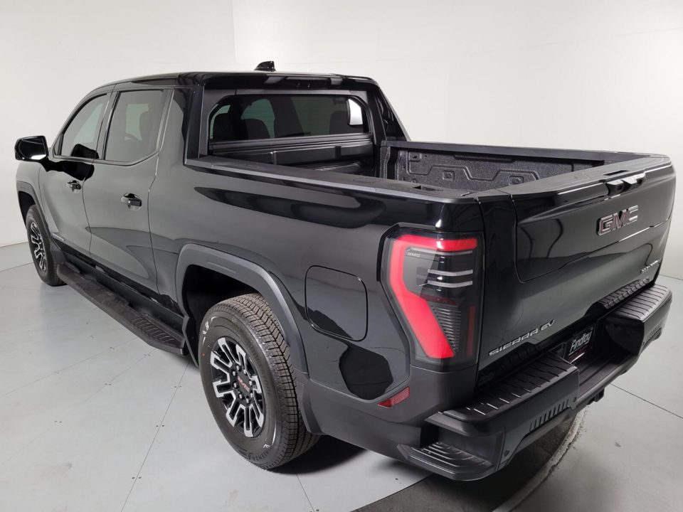 2026 GMC Sierra EV Extended Range Elevation