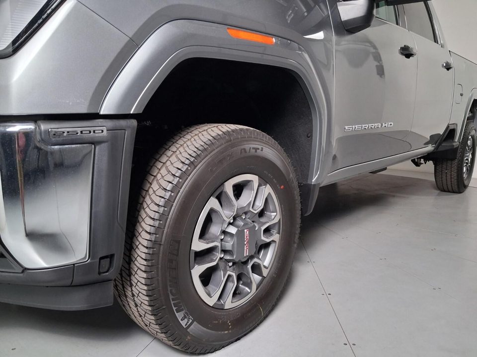 2026 GMC Sierra 2500 HD Crew Cab, Standard Bed, SLE, 4WD