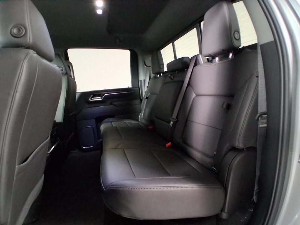 2026 GMC Sierra 2500 HD Crew Cab, Standard Bed, SLT, 4WD