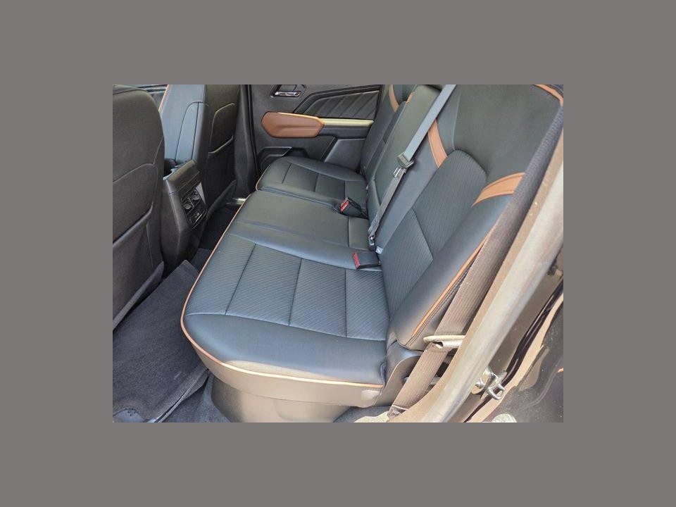 2023 GMC Canyon 4WD Crew Cab Short Box AT4