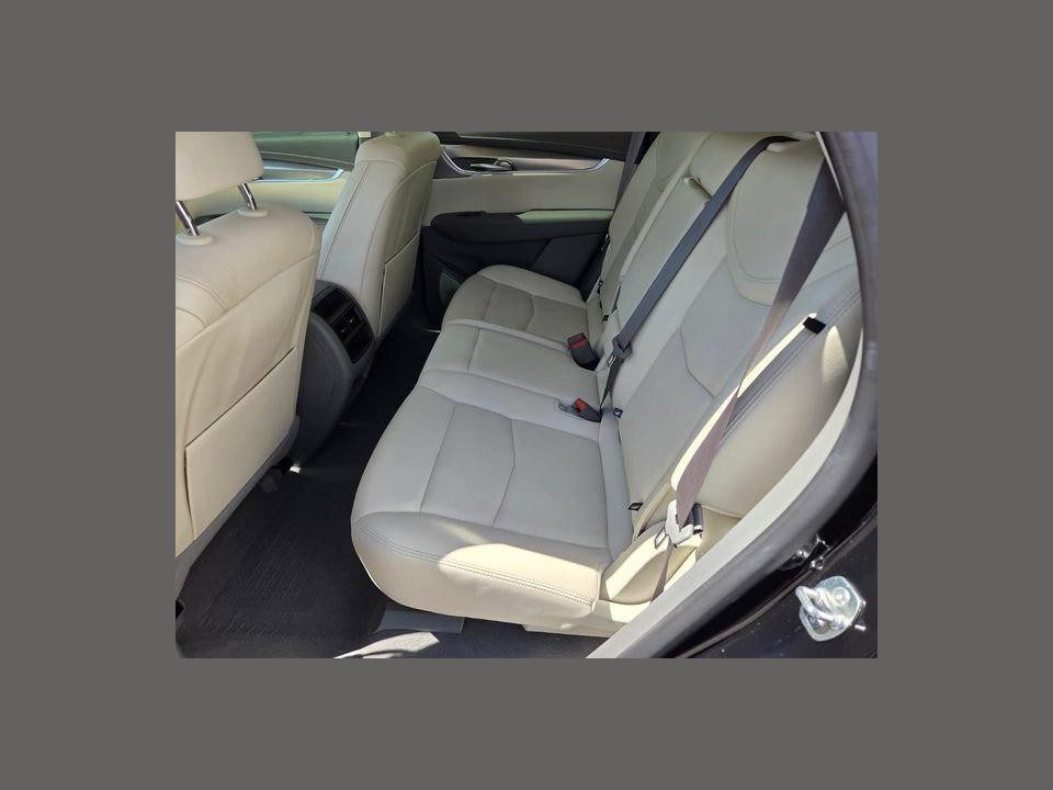 2024 Cadillac XT5 FWD Premium Luxury