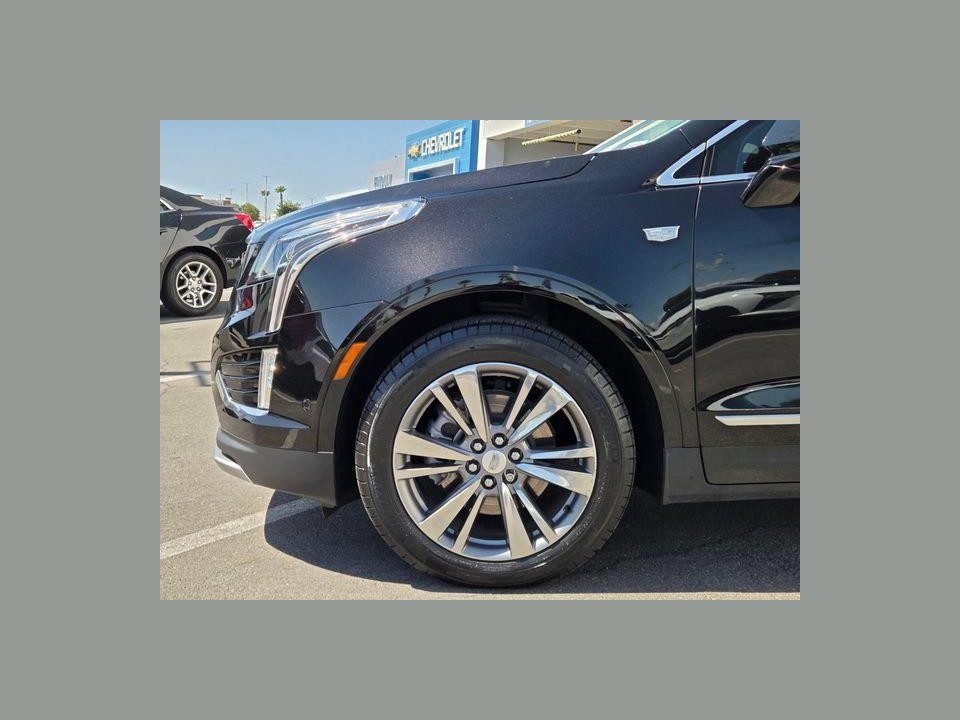 2024 Cadillac XT5 FWD Premium Luxury