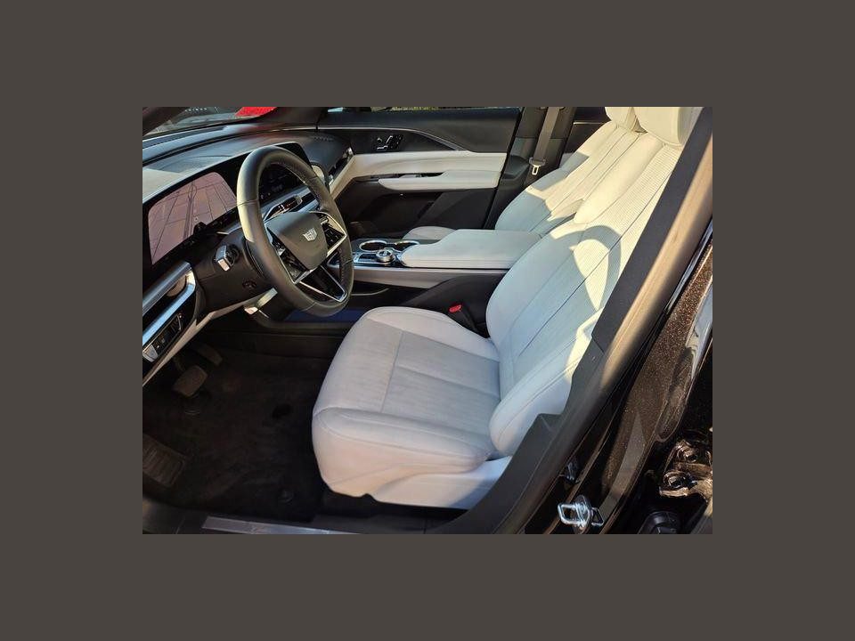 2025 Cadillac LYRIQ Luxury 1 RWD