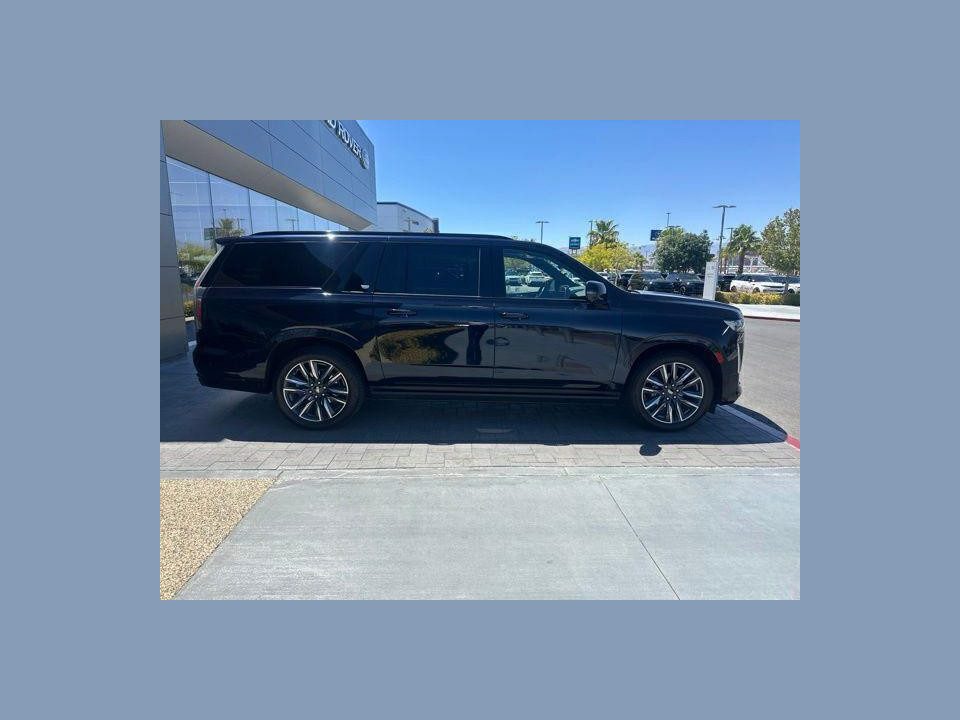 2023 Cadillac Escalade ESV 4WD Sport
