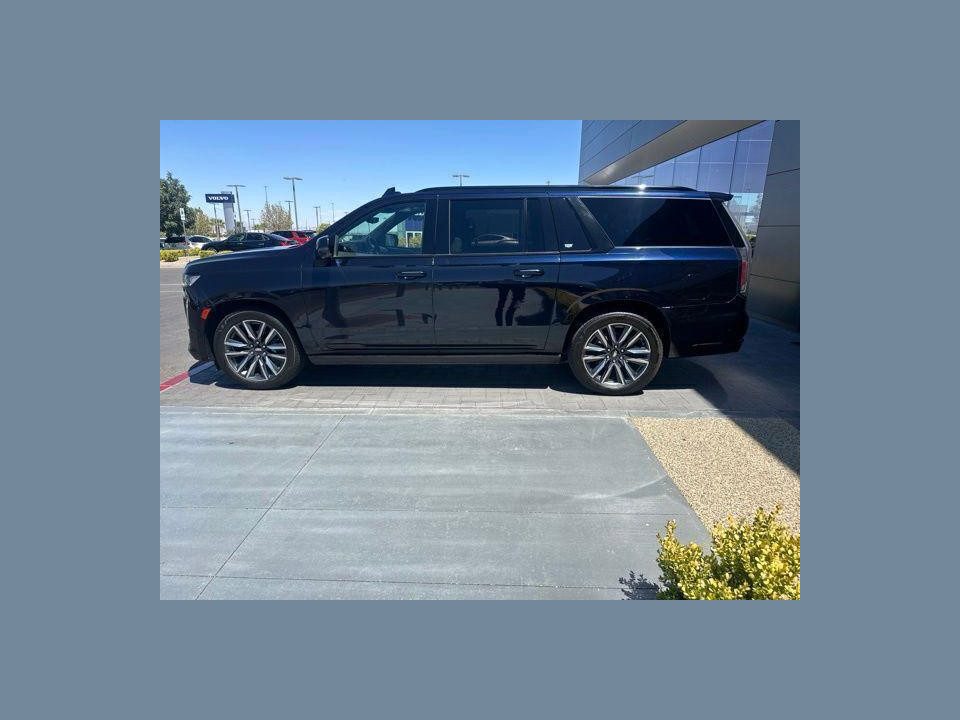 2023 Cadillac Escalade ESV 4WD Sport