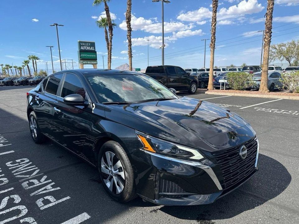 2025 Nissan Altima S FWD