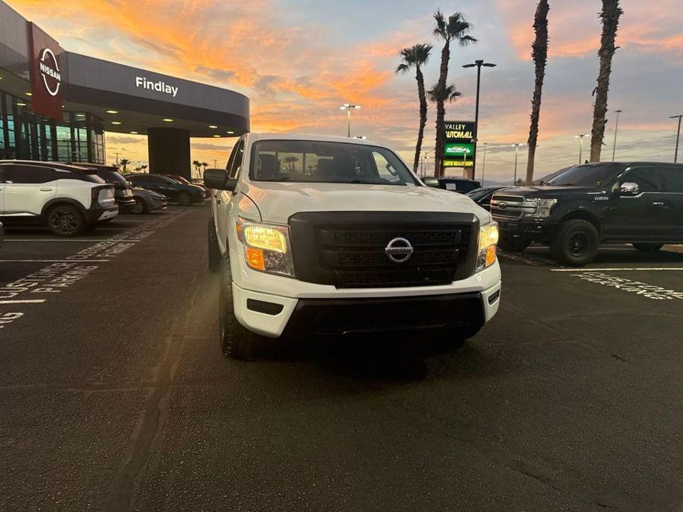 2022 Nissan TITAN Crew Cab S 4x2