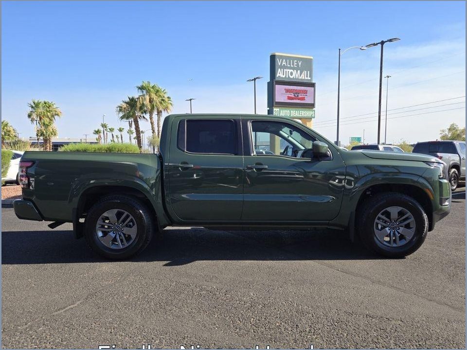 2026 Nissan Frontier Crew Cab SV 4x2