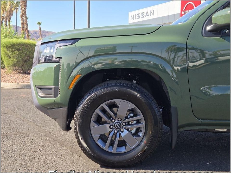 2026 Nissan Frontier Crew Cab SV 4x2