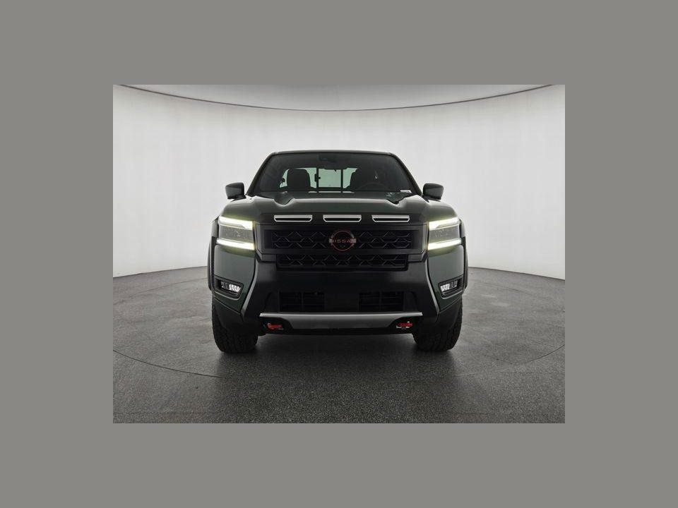 2025 Nissan Frontier Crew Cab PRO-X 4x2