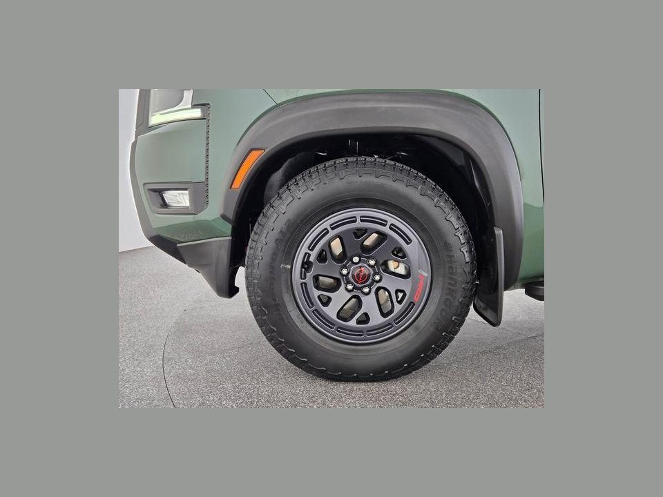 2025 Nissan Frontier Crew Cab PRO-X 4x2