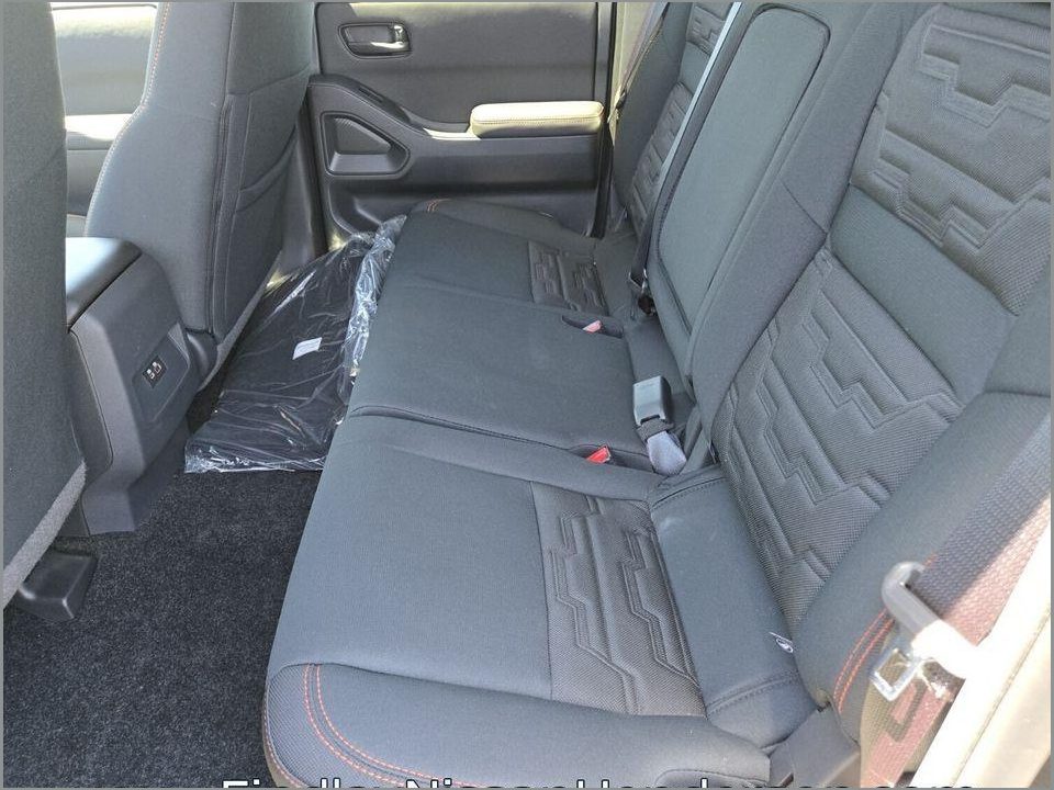 2026 Nissan Frontier Crew Cab PRO-X 4x2