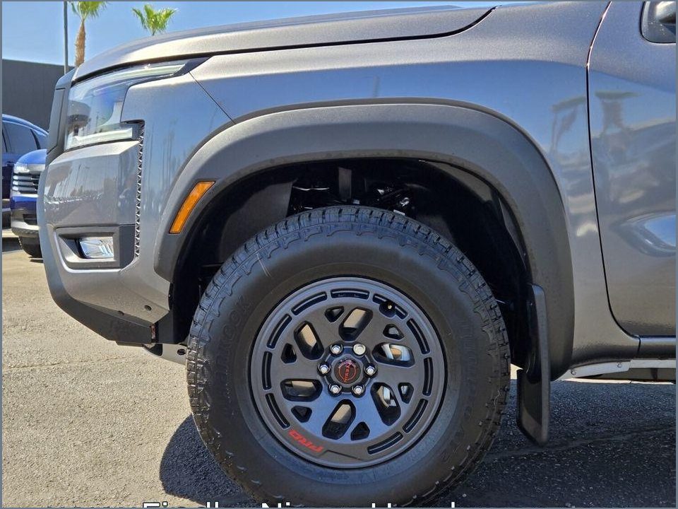 2026 Nissan Frontier Crew Cab PRO-4X 4x4