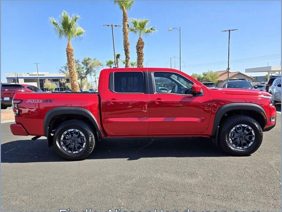 2026 Nissan Frontier Crew Cab PRO-4X 4x4