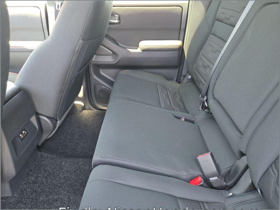 2026 Nissan Frontier Crew Cab PRO-4X 4x4