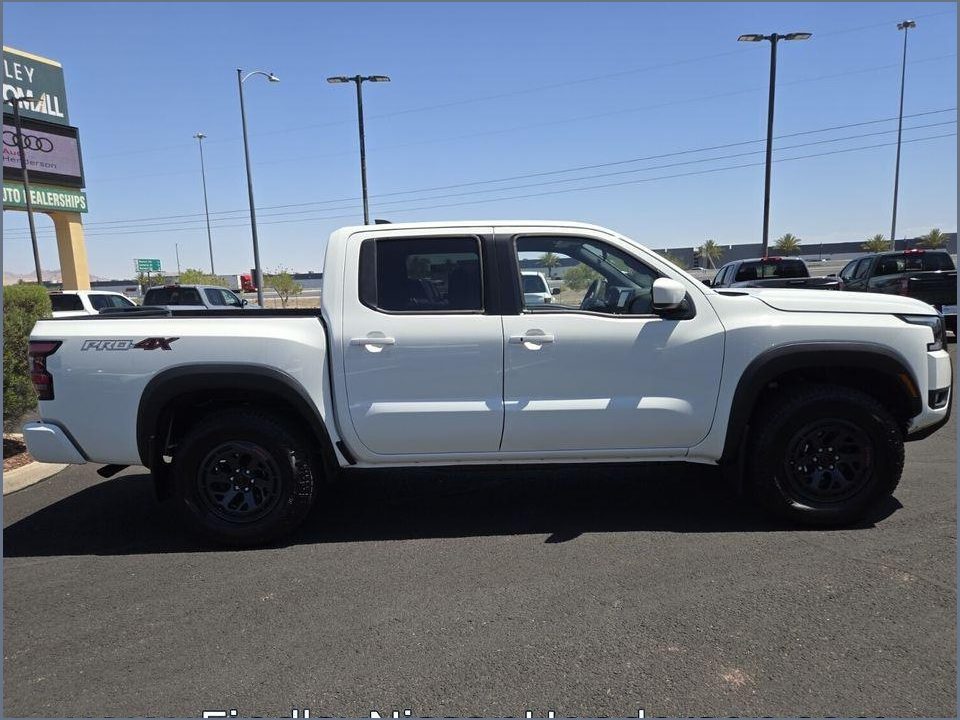 2026 Nissan Frontier Crew Cab PRO-4X 4x4