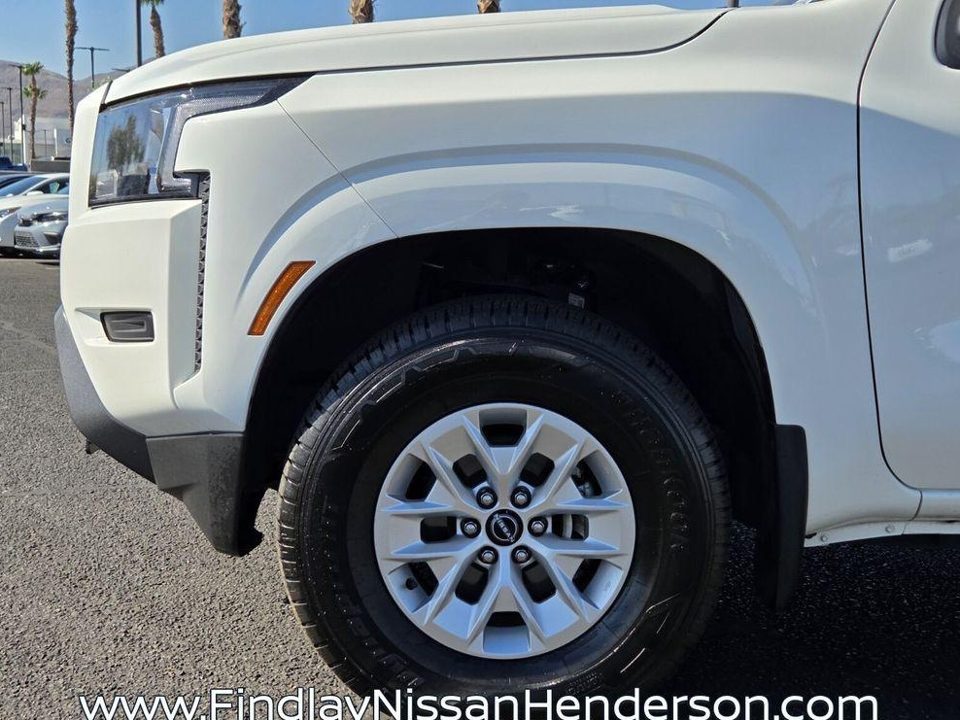 2024 Nissan Frontier Crew Cab SV 4x4