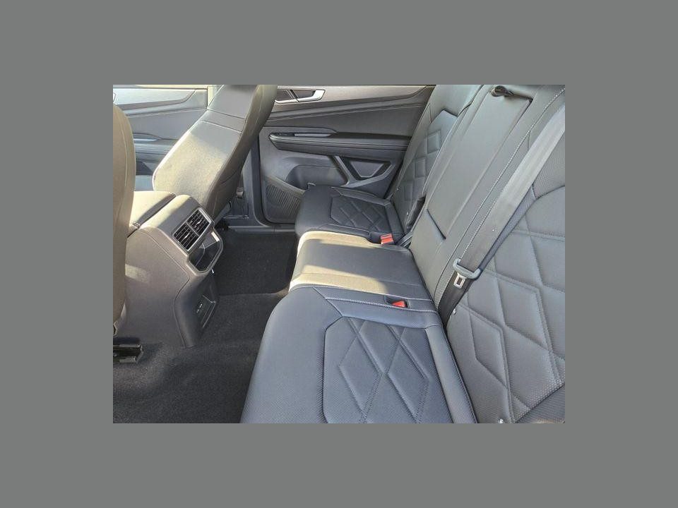 2026 Volkswagen Atlas Cross Sport SE