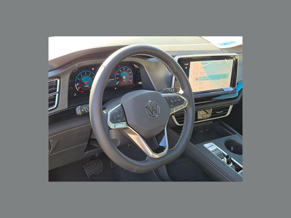 2026 Volkswagen Atlas Cross Sport SE