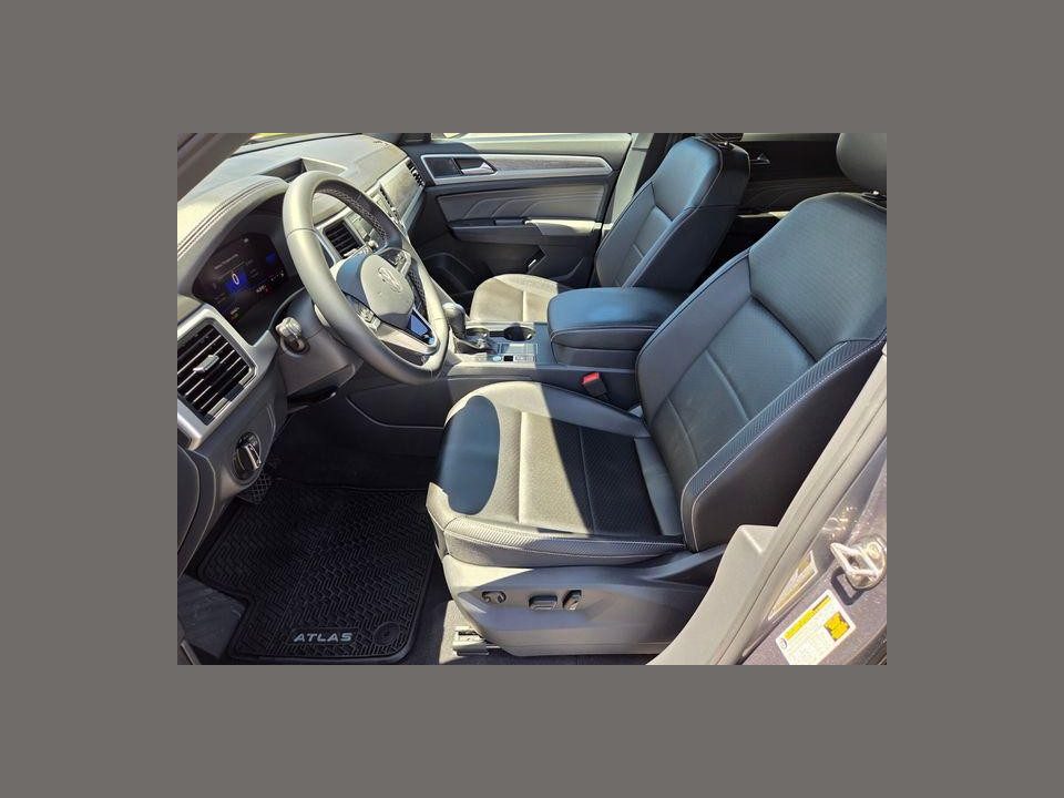 2023 Volkswagen Atlas Cross Sport 2.0T SE