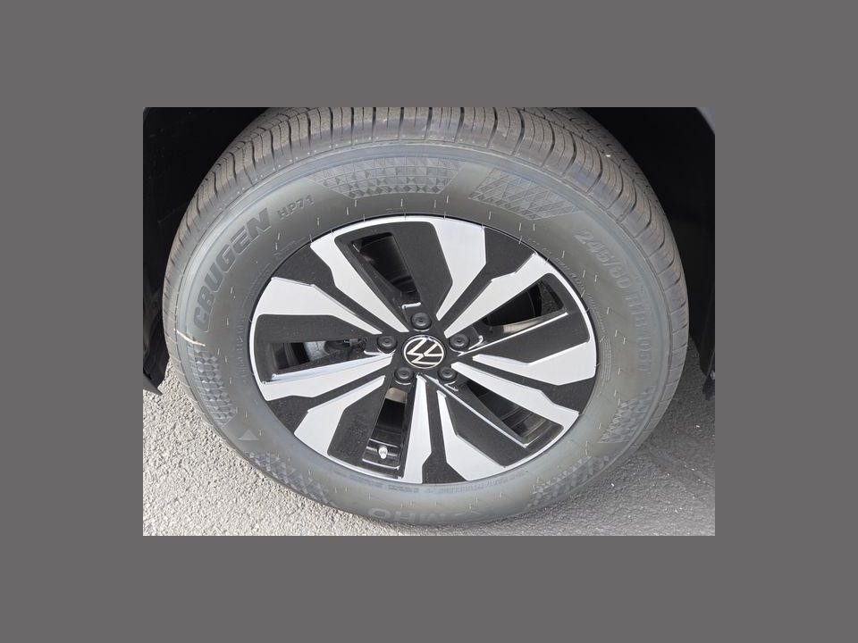 2026 Volkswagen Atlas Cross Sport SE