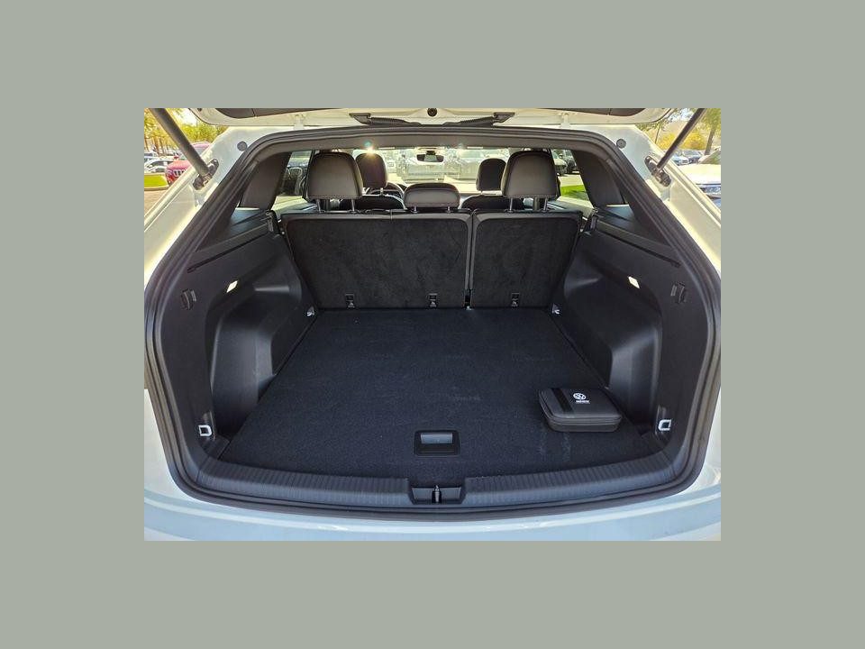 2024 Volkswagen Atlas Cross Sport 2.0T SE