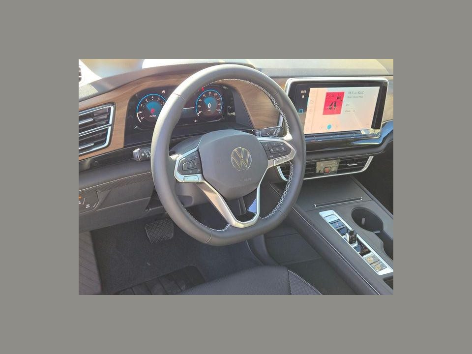 2026 Volkswagen Atlas SE
