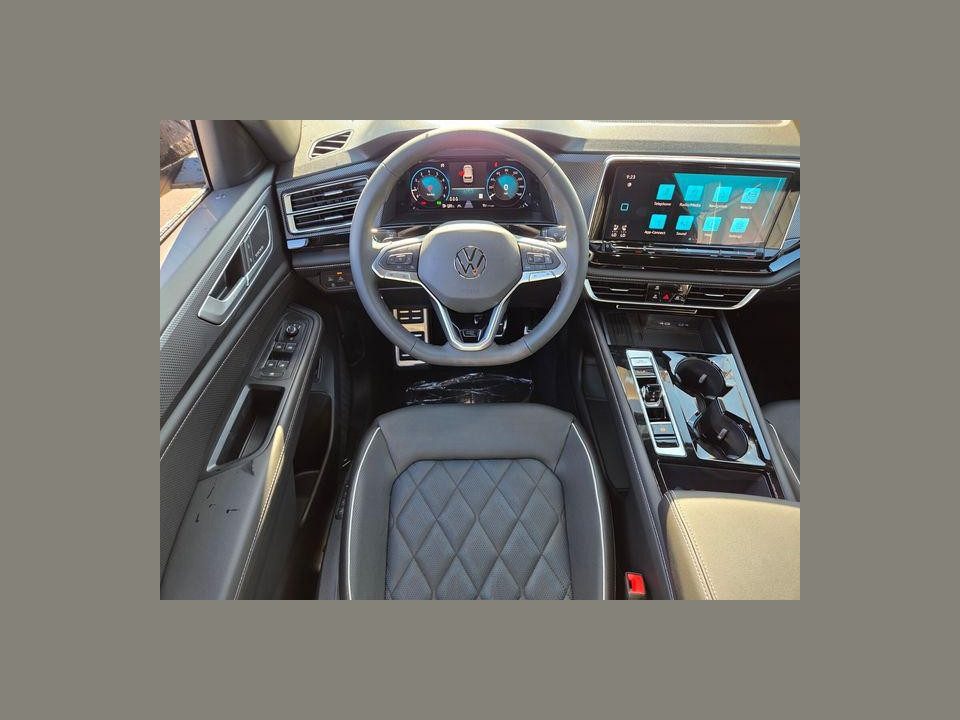 2026 Volkswagen Atlas Cross Sport SEL Premium R-Line