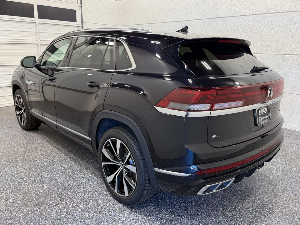 2026 Volkswagen Atlas Cross Sport SEL Premium R-Line