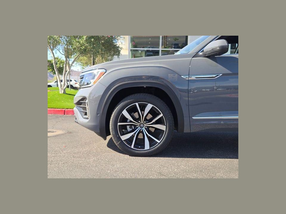 2026 Volkswagen Atlas Cross Sport SEL Premium R-Line