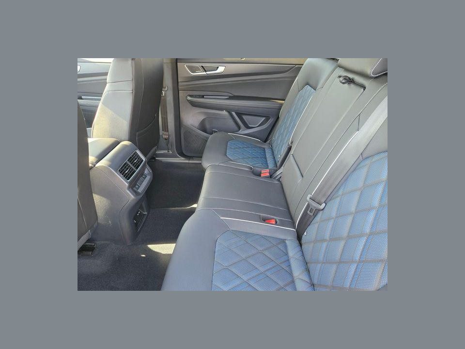 2026 Volkswagen Atlas Cross Sport SEL Premium R-Line