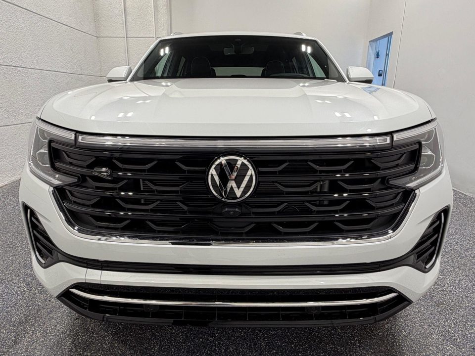 2026 Volkswagen Atlas Cross Sport SEL Premium R-Line