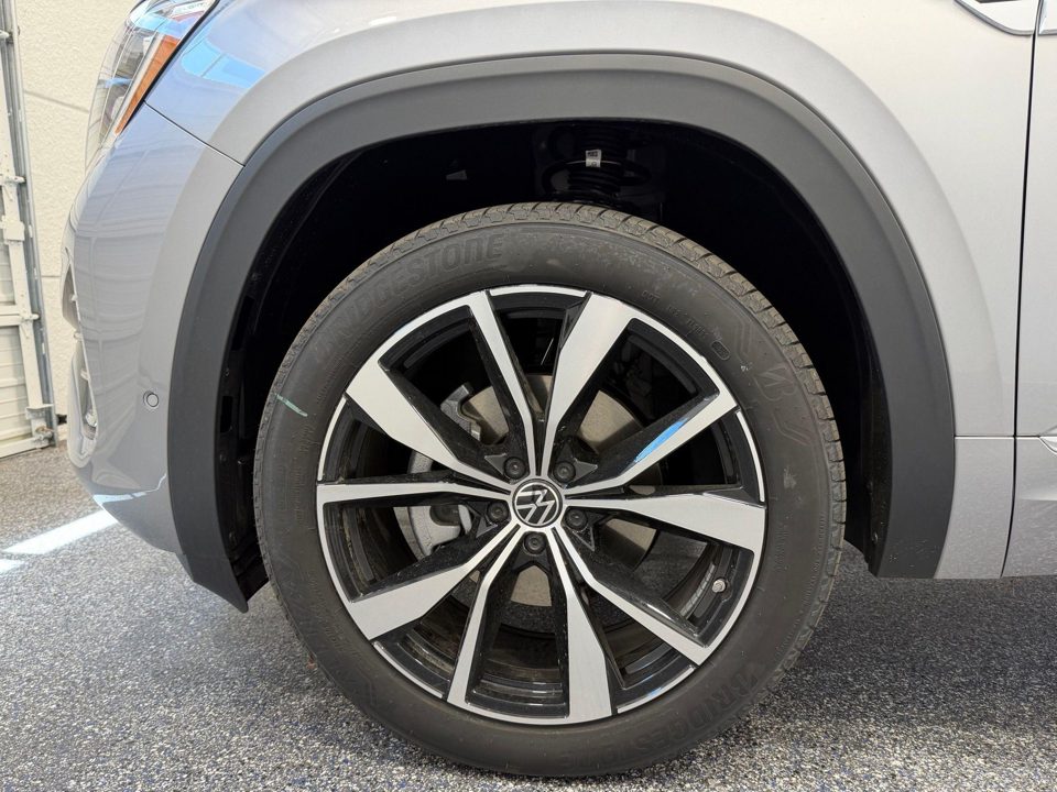 2026 Volkswagen Atlas Cross Sport SEL Premium R-Line