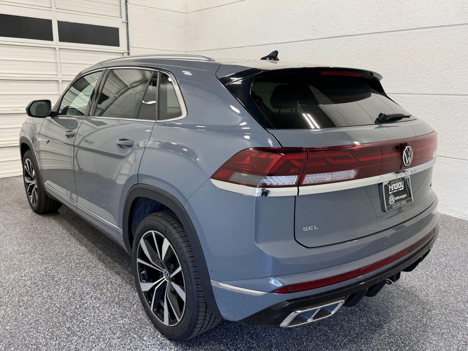 2026 Volkswagen Atlas Cross Sport SEL Premium R-Line