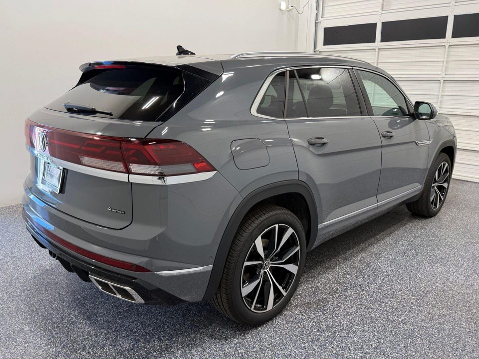 2026 Volkswagen Atlas Cross Sport SEL Premium R-Line