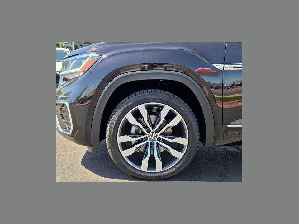 2023 Volkswagen Atlas Cross Sport 3.6L V6 SEL Premium R-Line