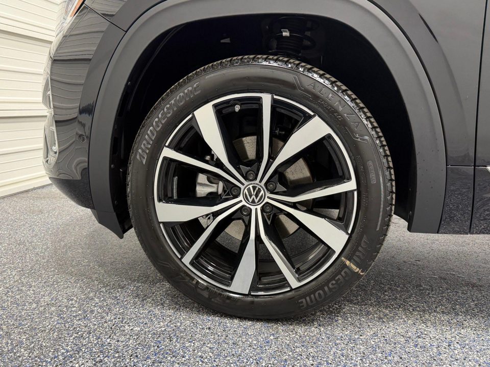 2026 Volkswagen Atlas SEL Premium R-Line