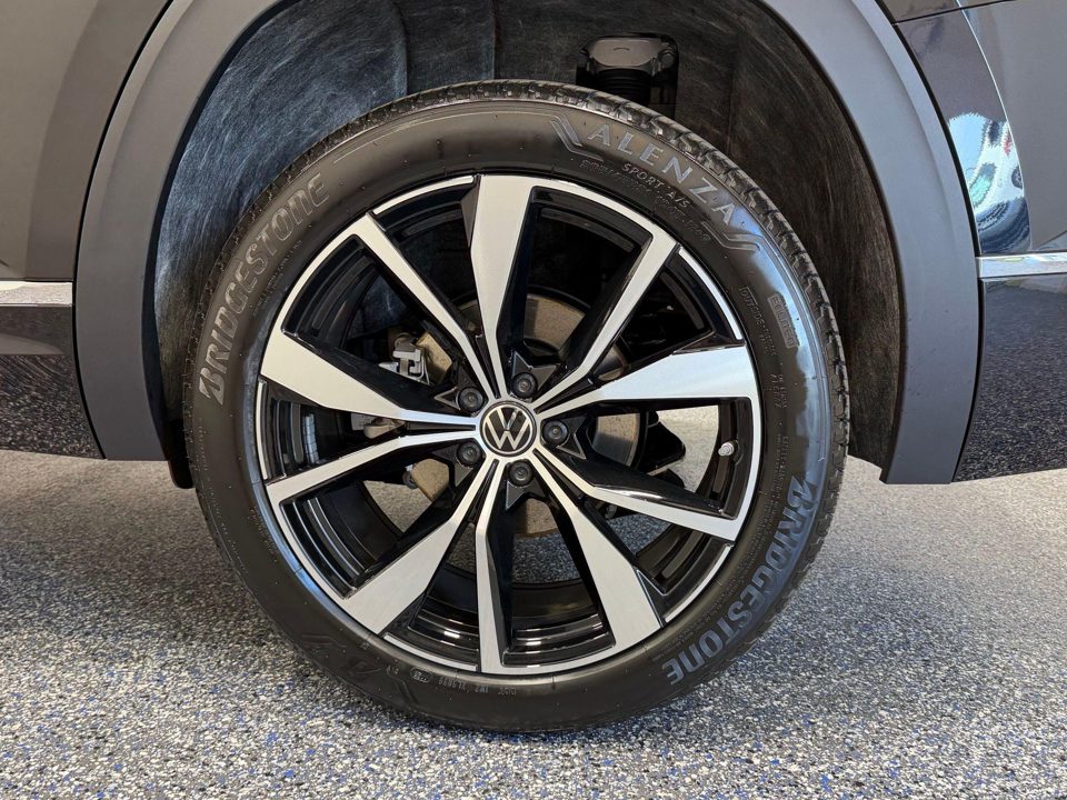 2026 Volkswagen Atlas SEL Premium R-Line