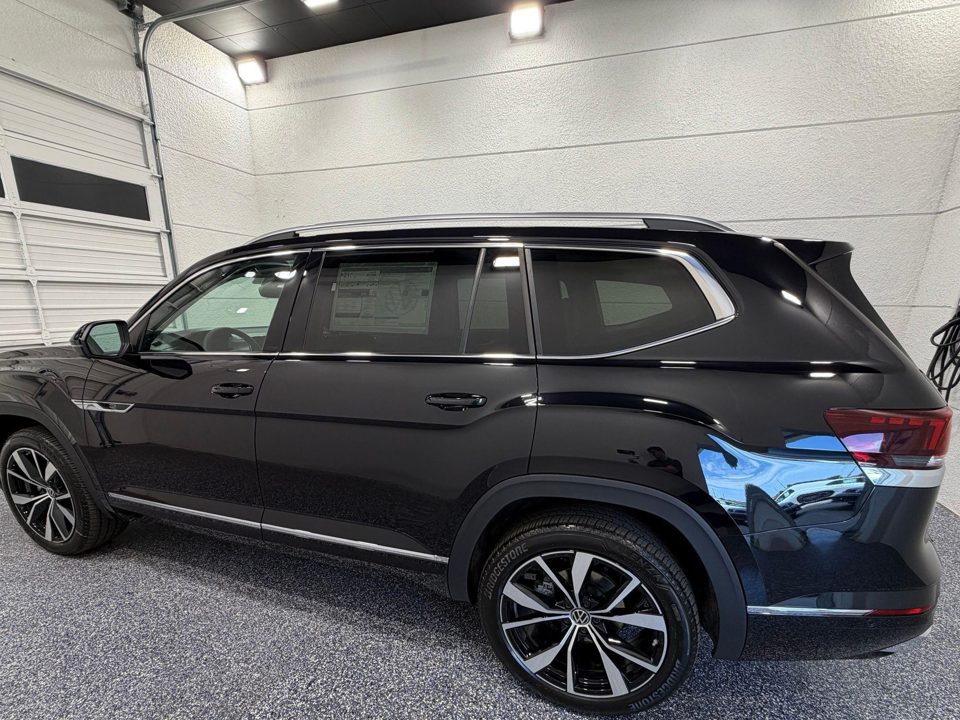 2026 Volkswagen Atlas SEL Premium R-Line