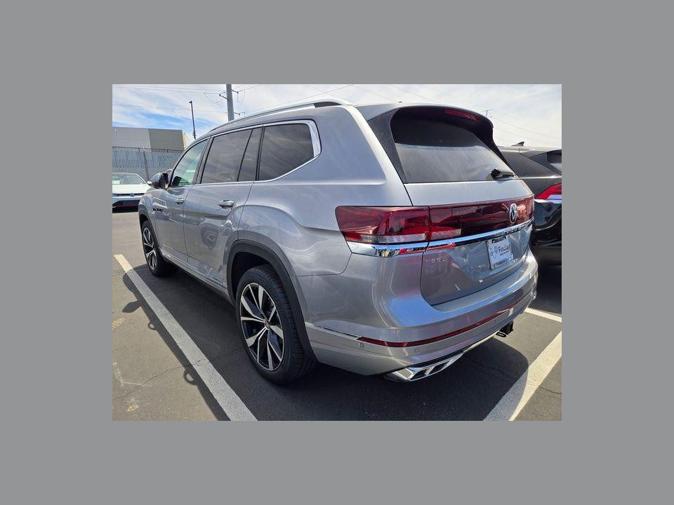 2026 Volkswagen Atlas SEL Premium R-Line