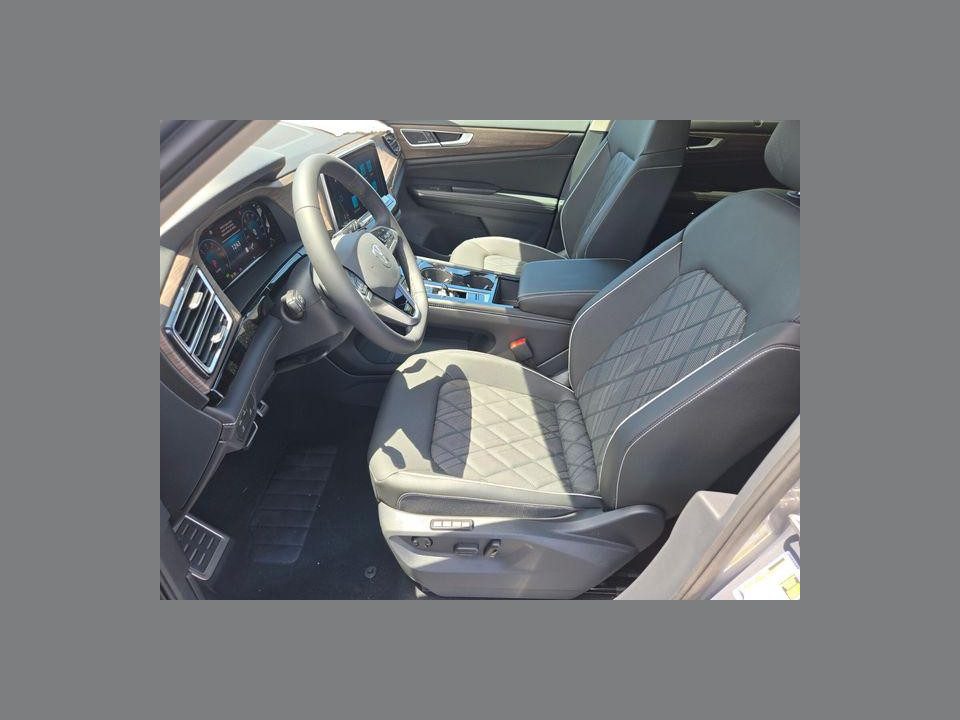 2026 Volkswagen Atlas SEL Premium R-Line