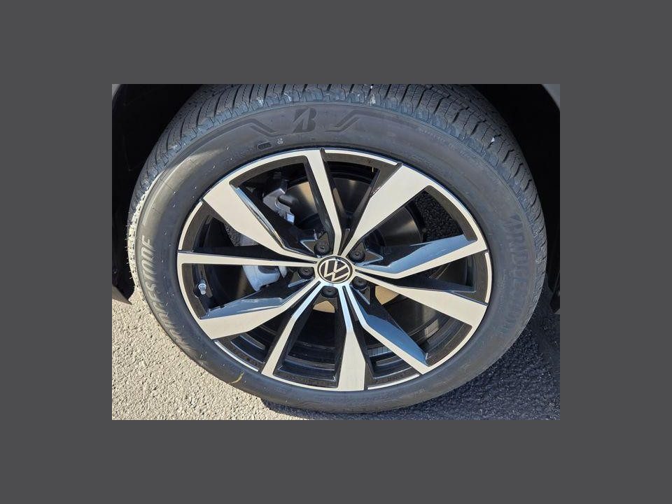 2026 Volkswagen Atlas SEL Premium R-Line