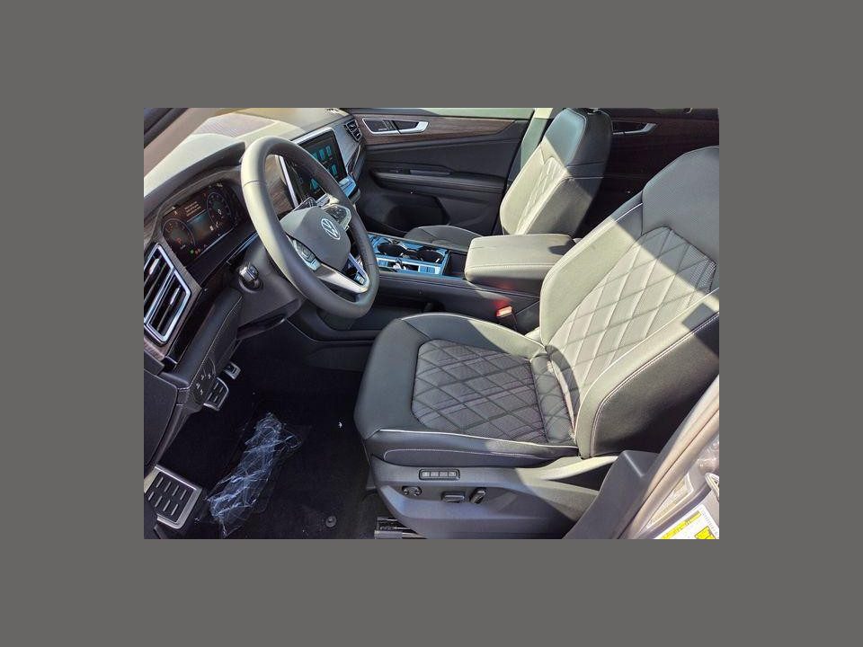 2026 Volkswagen Atlas SEL Premium R-Line