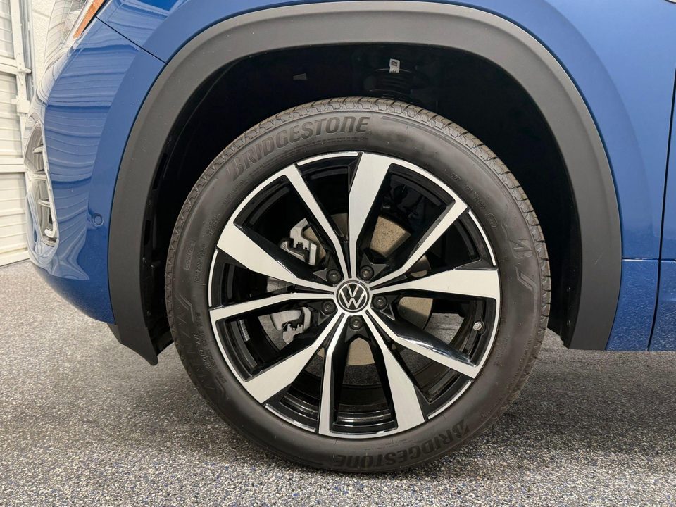 2026 Volkswagen Atlas SEL Premium R-Line